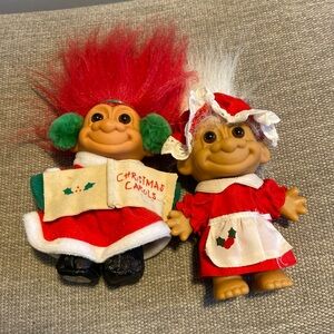 1990 vintage RUSS Mrs Claus troll doll - white hair& red hair, Christmas caroler